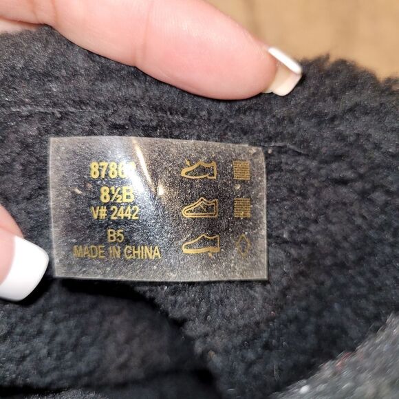 Lands End Suede Sherpa Fleece Boots, sz 8.5., black. - Picture 3 of 4